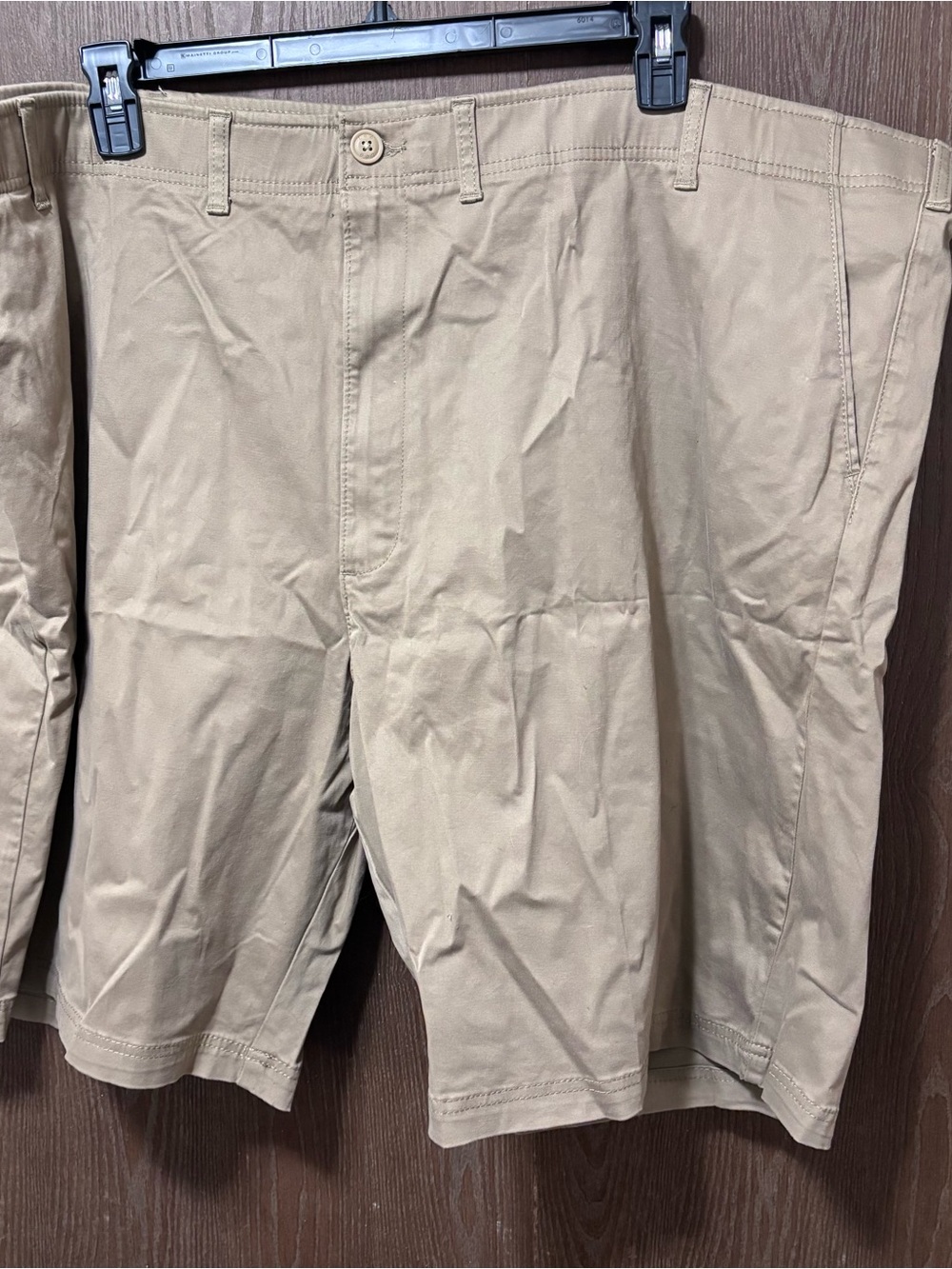 Lee Men's Tan Flat-Front Cotton Shorts